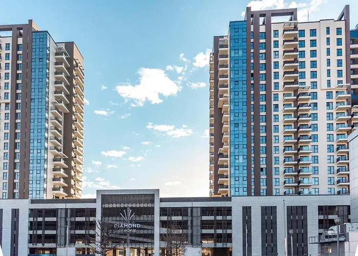 Urban Oasis 16Th Floor Penthouse, City Center, Free Private Parking