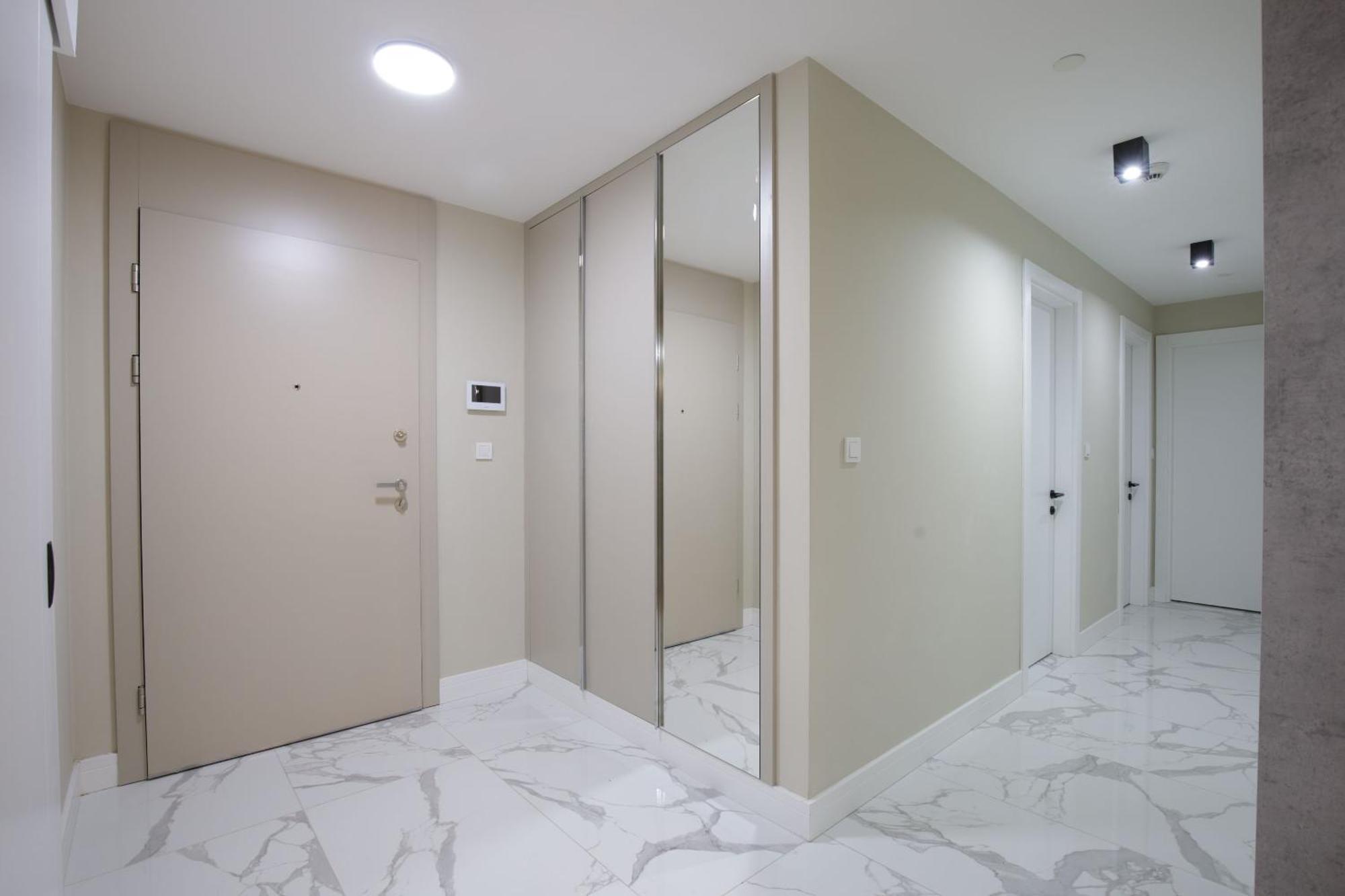 Urban Oasis 16th Floor Penthouse, Center, Free Private Parking Skopje