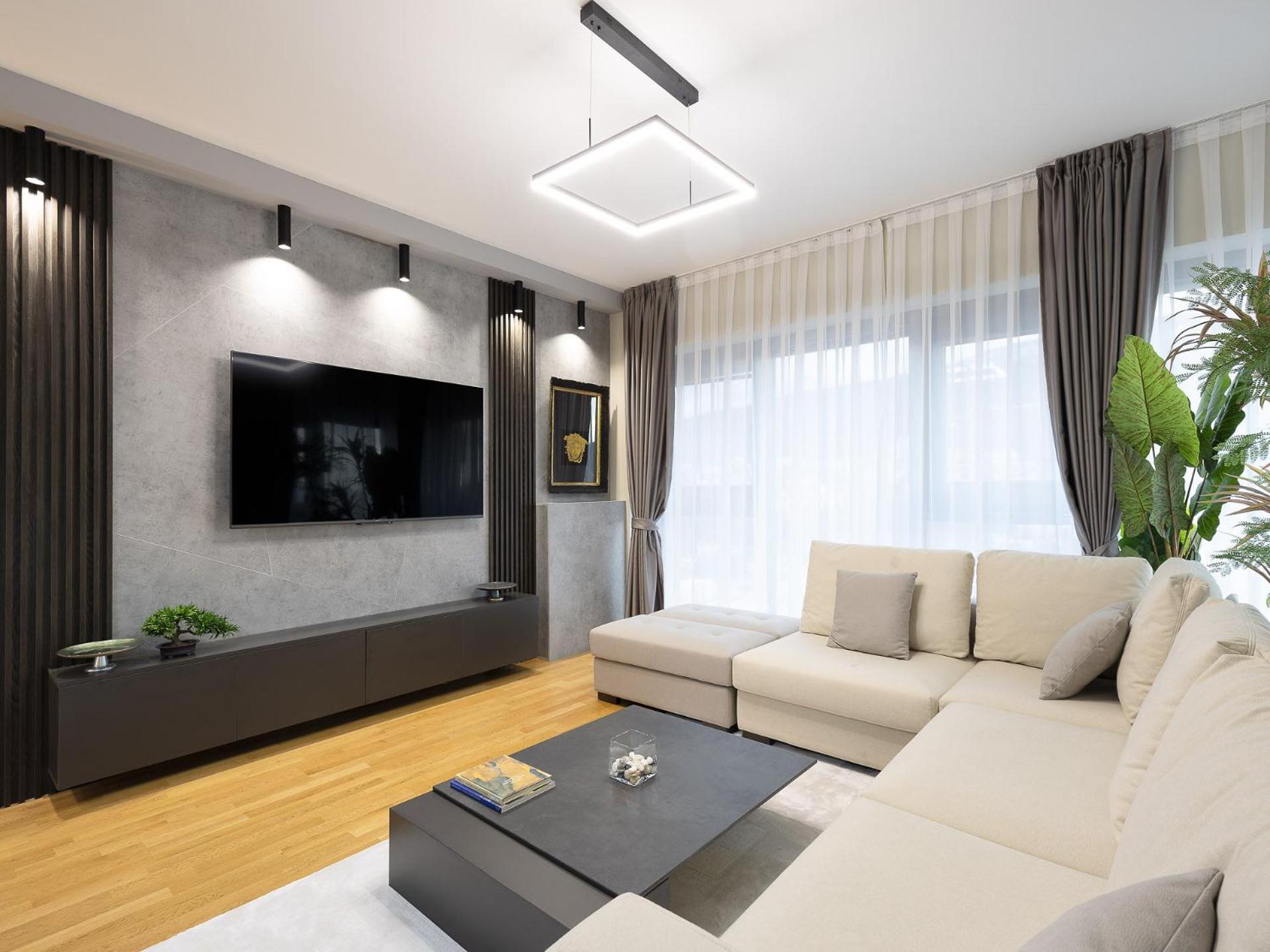 Apartment Urban Oasis 16th Floor Penthouse, Center, Free Private Parking *