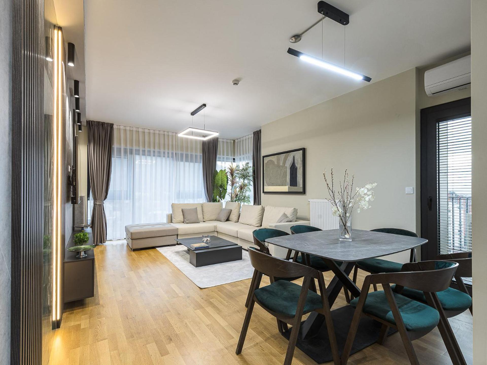 Apartment Urban Oasis 16th Floor Penthouse, Center, Free Private Parking